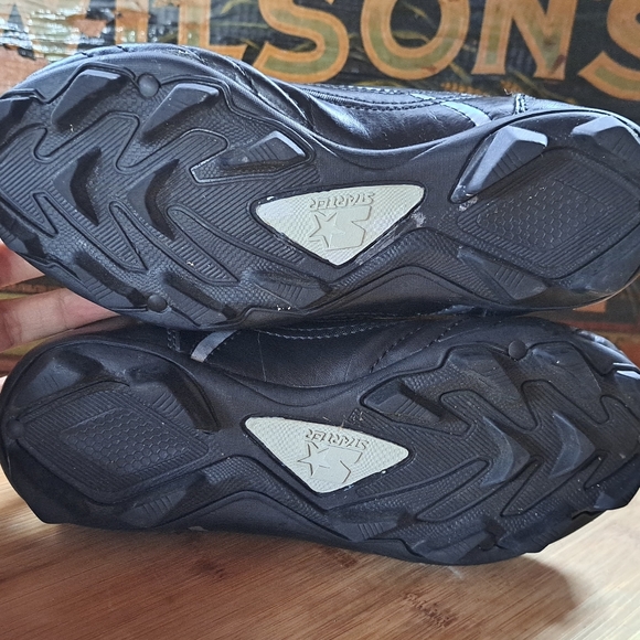 Starter Cleats, Kid Size 3, Unisex, Molded Cleats, Football, Baseball, Soccer - Picture 9 of 11